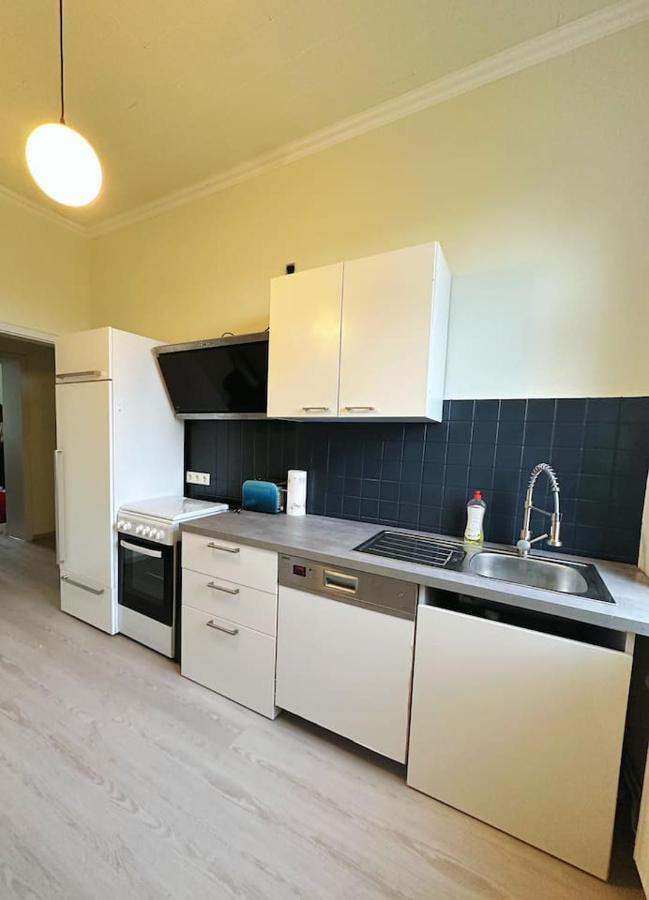 2 Schlafzimmer Waschenspuelmaschine Duisbourg Extérieur photo